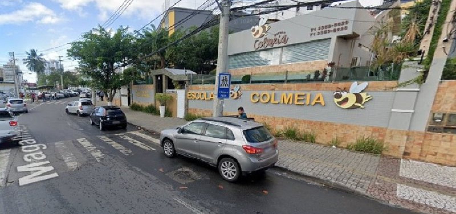 Pais acusam Escola Colmeia de venda casada de kits didáticos