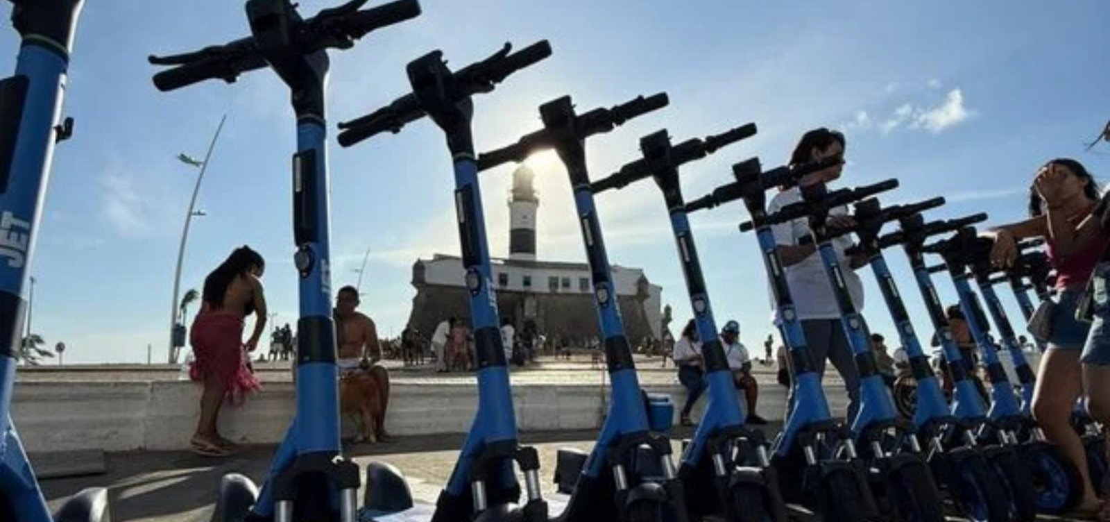 Patinetes elétricos terão funcionamento especial durante o Carnaval