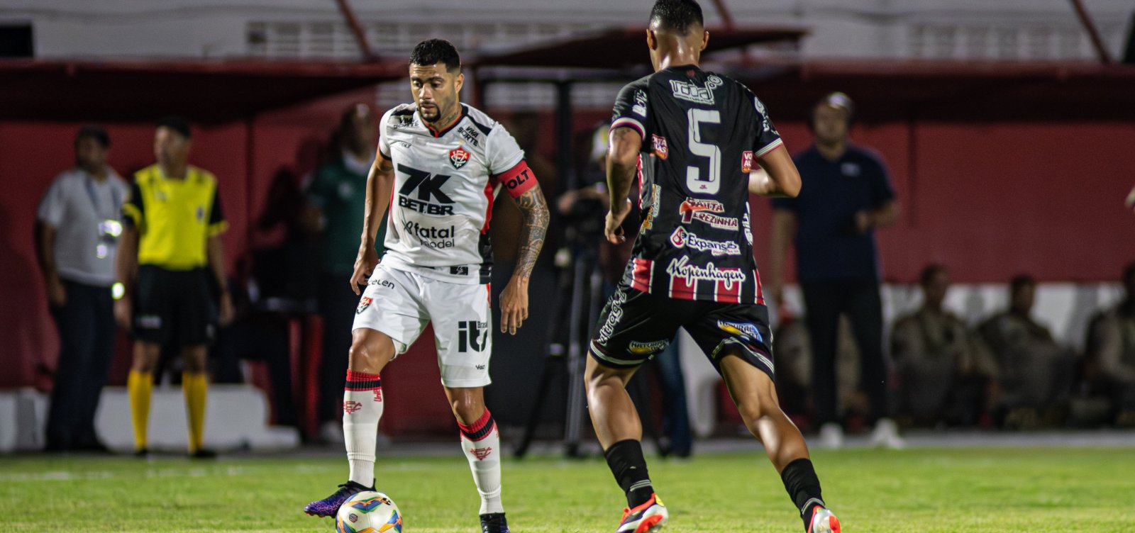 Vitória bate o Atlético de Alagoinhas no Carneirão pelo Campeonato Baiano