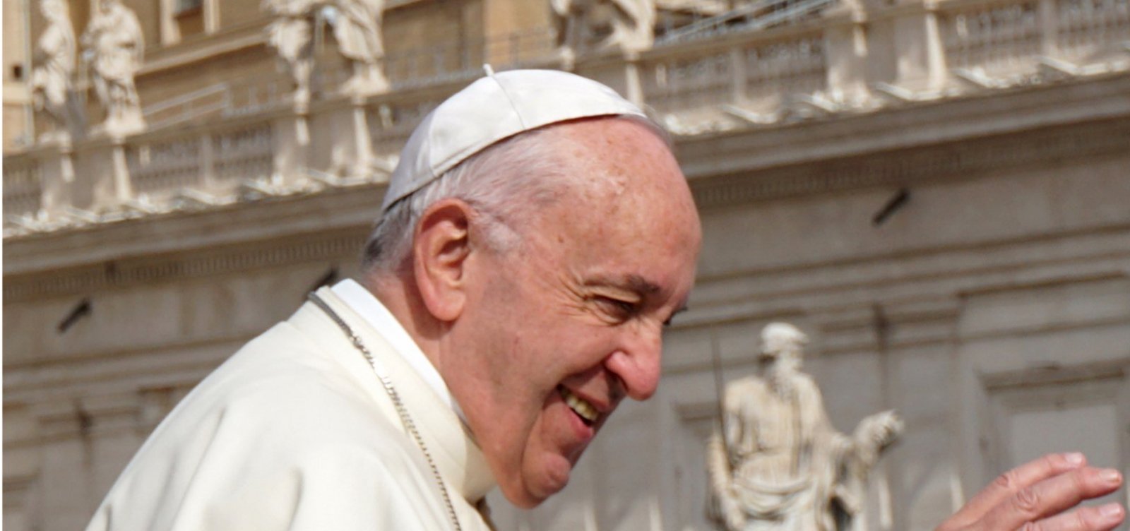 Vaticano atualiza estado de saúde do Papa: “passou bem a noite e está descansando”