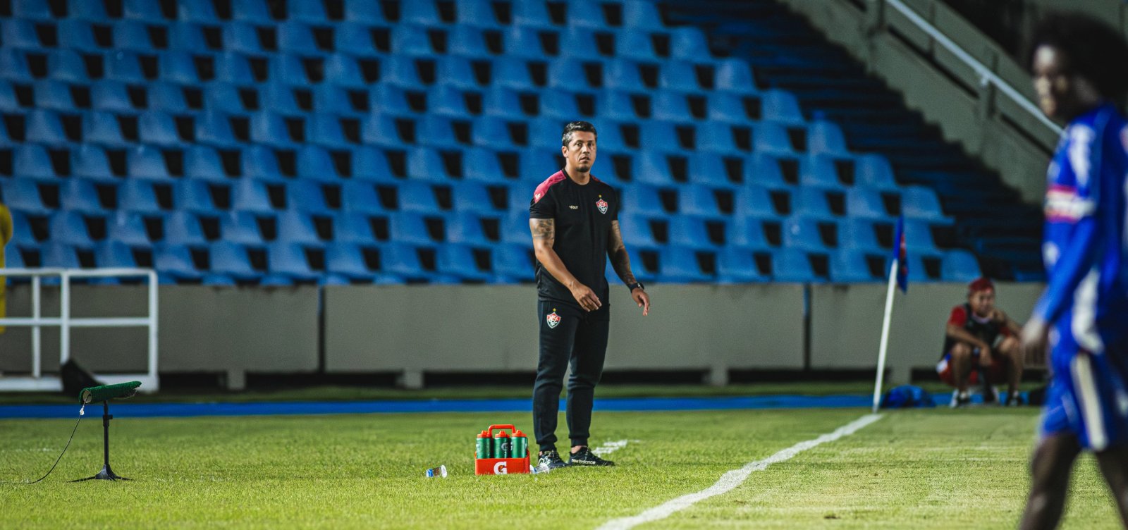 Carpini elogia o Vitória após classificação na Copa do Brasil, mas vai priorizar competições