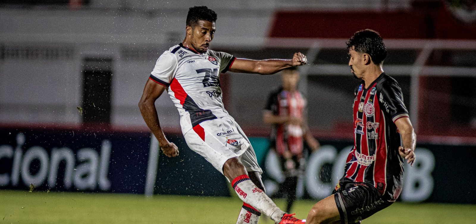 Vitória goleia o Atlético de Alagoinhas e encaminha vaga na final do Baianão