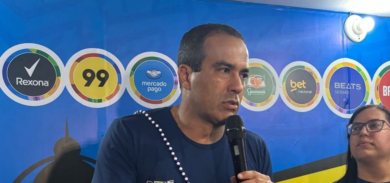 Bruno Reis considera melhorias para ambulantes no Carnaval de 2026: "segurança e tranquilidade"