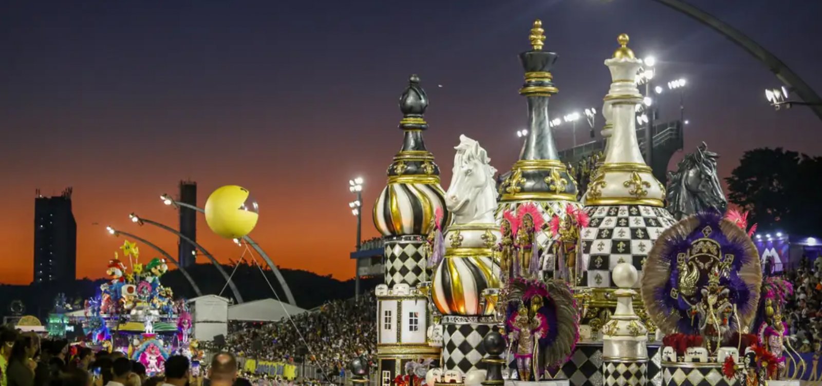 Rosas de Ouro é campeã do carnaval das escolas de samba de São Paulo