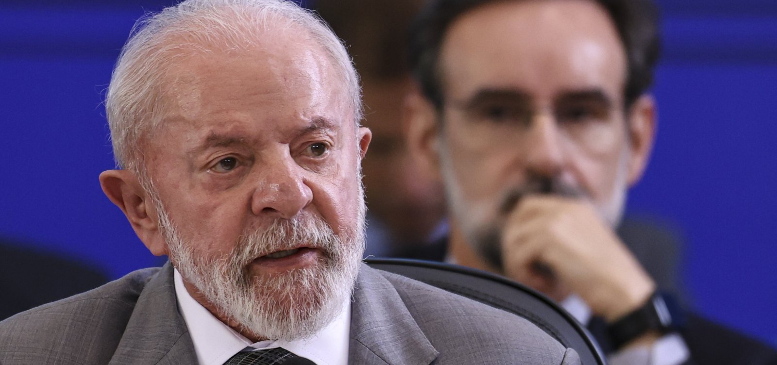 Lula liga para Walter Salles e o parabeniza pelo Oscar de Ainda Estou Aqui