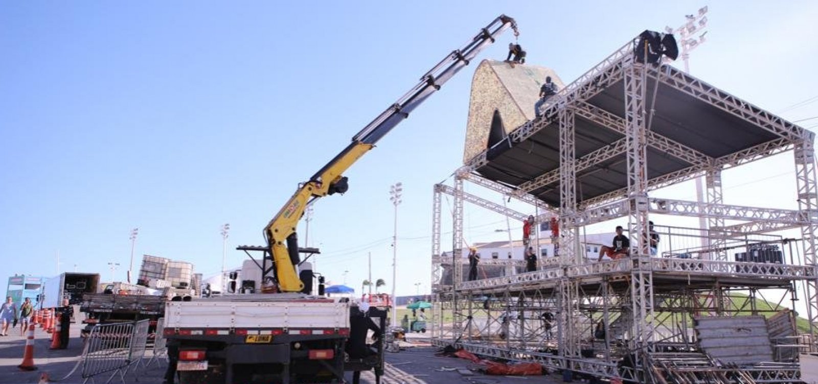 Estruturas do Carnaval devem ser desmontadas até o próximo dia 14