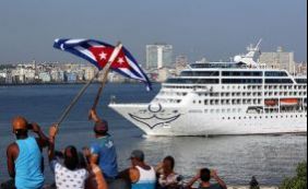 Após mais de 50 anos, cruzeiro entre EUA e Cuba chega a Havana