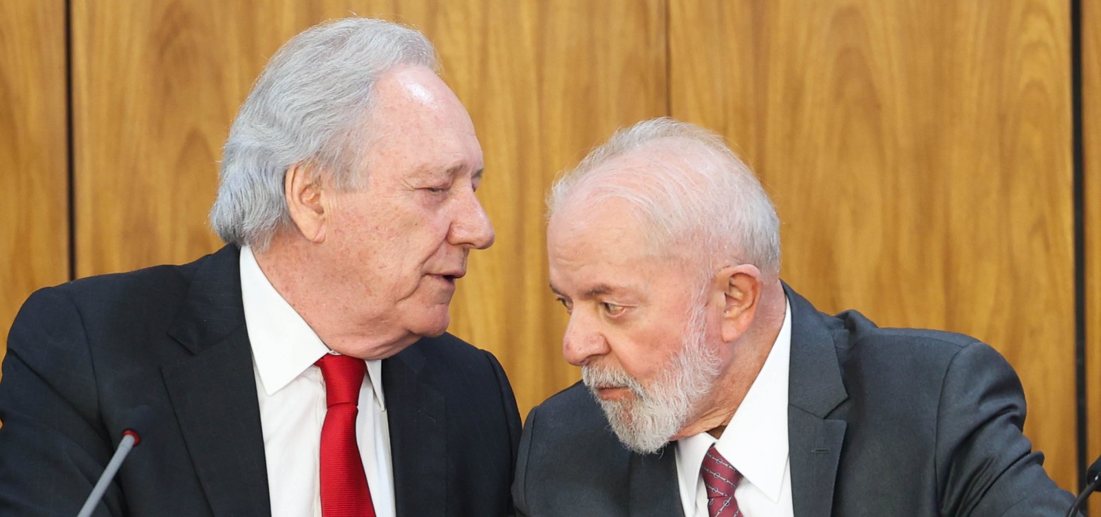 Lula e Lewandowski fazem ajustes finais na PEC da Segurança Pública