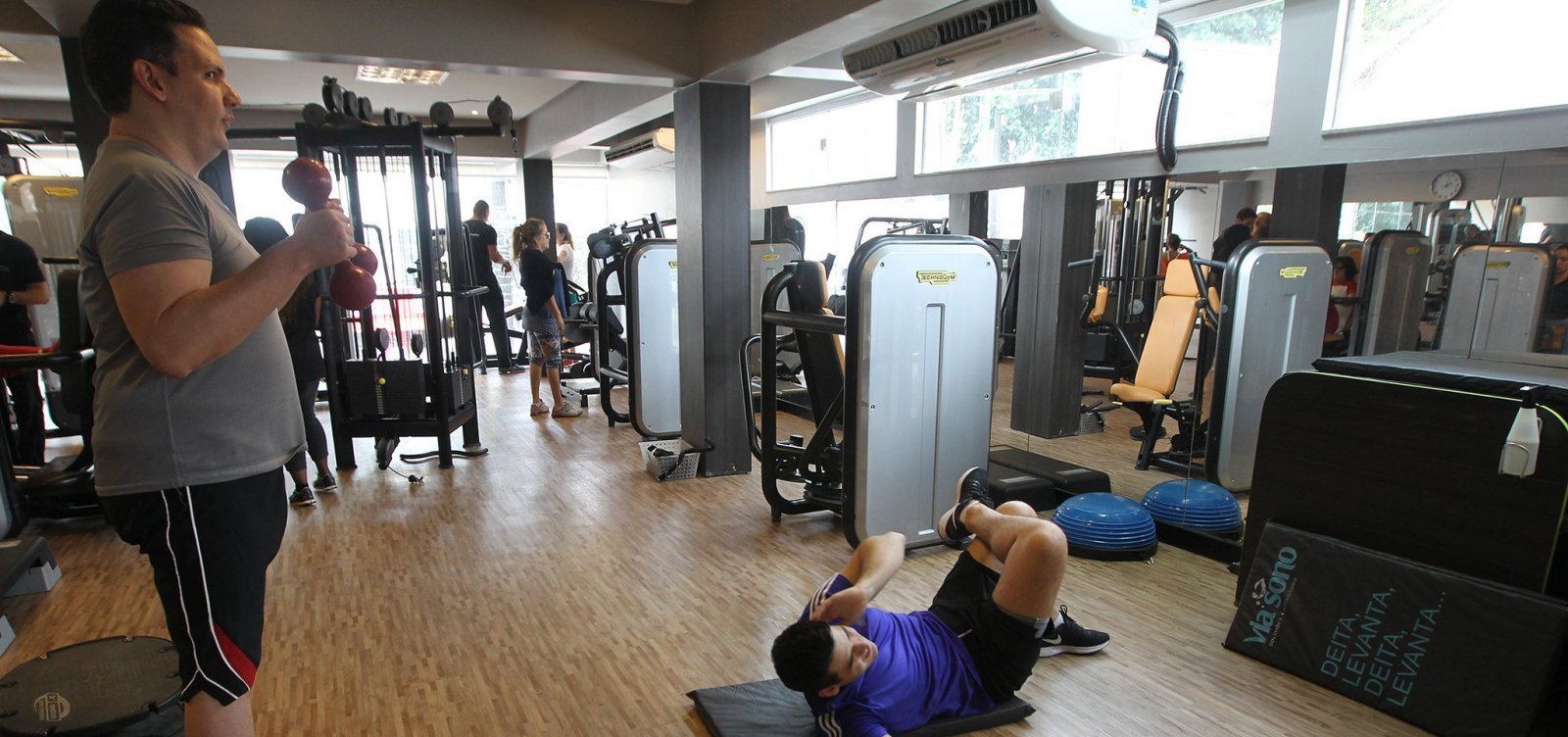 Projeto que limita taxa cobrada para personal trainer em academias é analisado