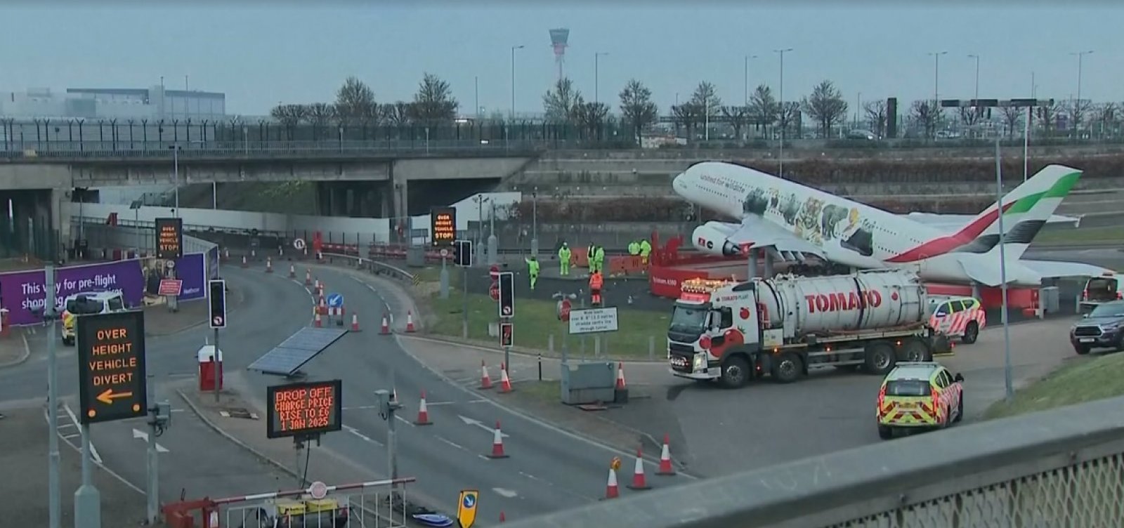 Maior aeroporto de Londres retoma operações após incêndio que causou cancelamento de voos