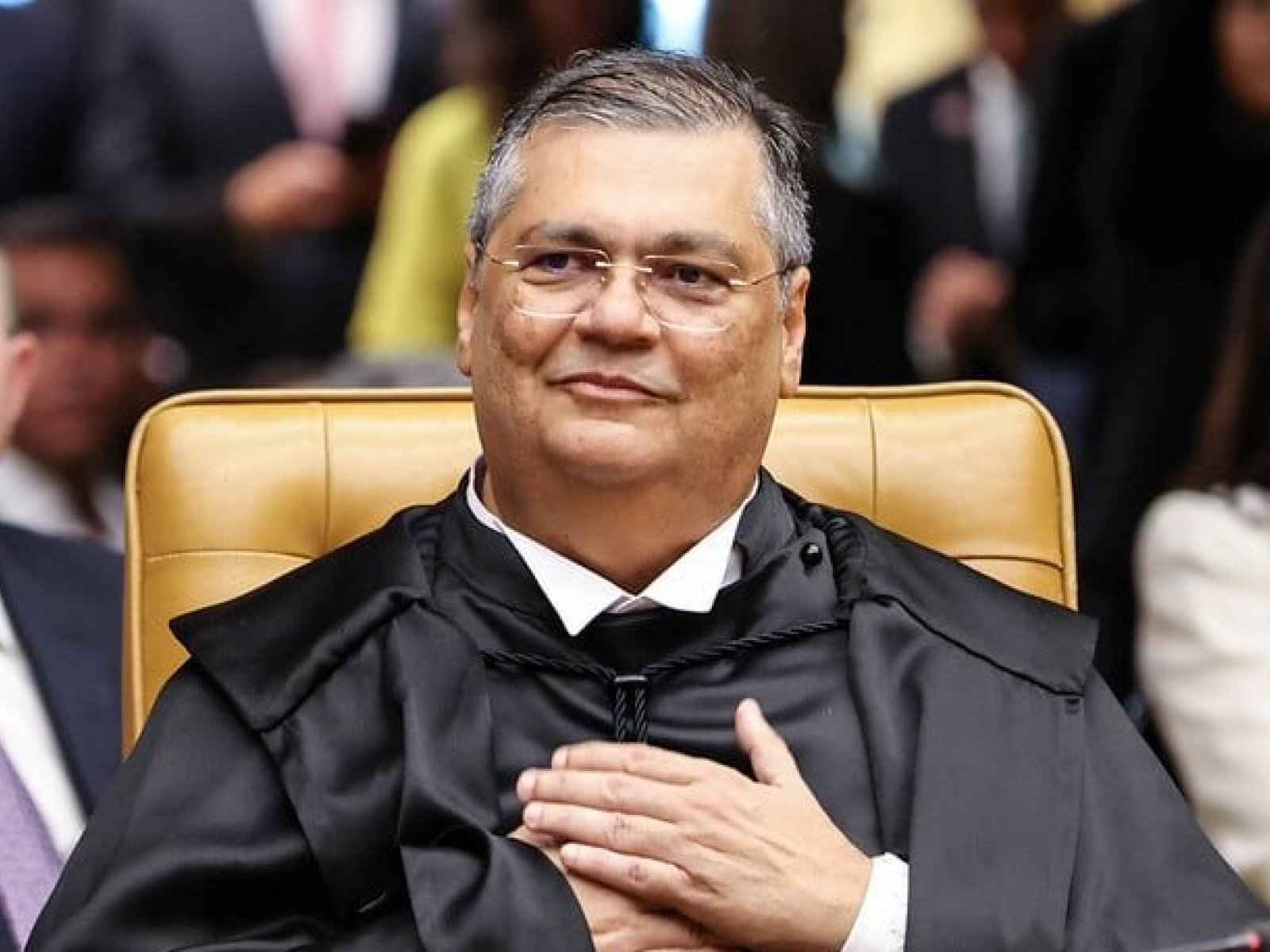 Dino vota e STF tem 4 votos a 0 para condenar Zambelli por porte ilegal de arma de fogo