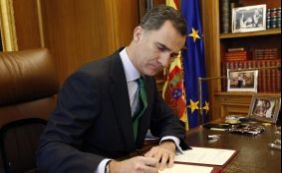 Rei da Espanha dissolve Parlamento e anuncia convocação de novas eleições