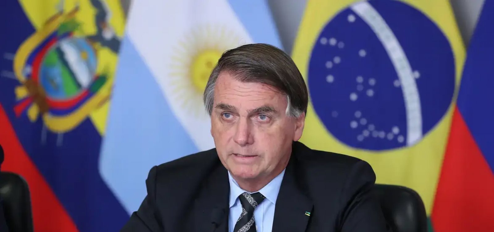 Bolsonaro passa mal no RN e é transferido de helicóptero para Natal