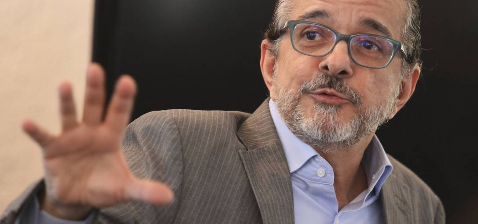 Antônio Lavareda participa de evento em comemoração os 51 anos da Revolução dos Cravos