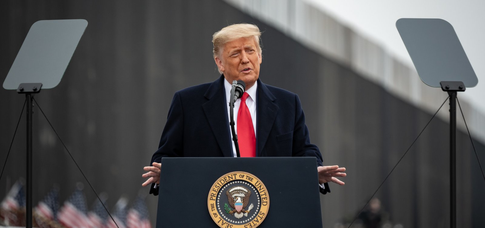 Trump diz que Brasil e outros países “ficaram ricos” cobrando tarifas dos EUA