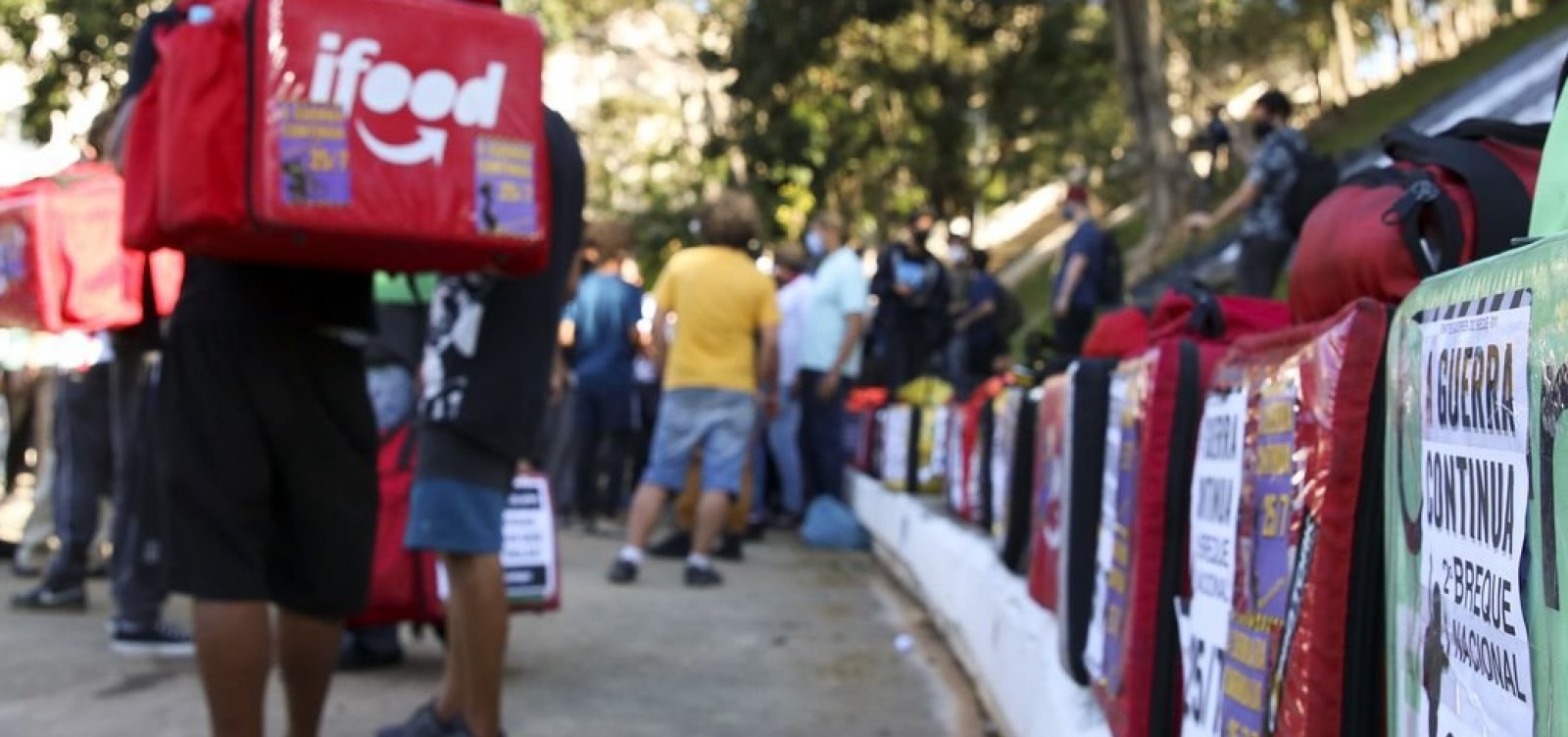 Repórter Metropole: Motoboys criticam reajuste do iFood e ameaçam nova paralisação no Dia do Trabalhador