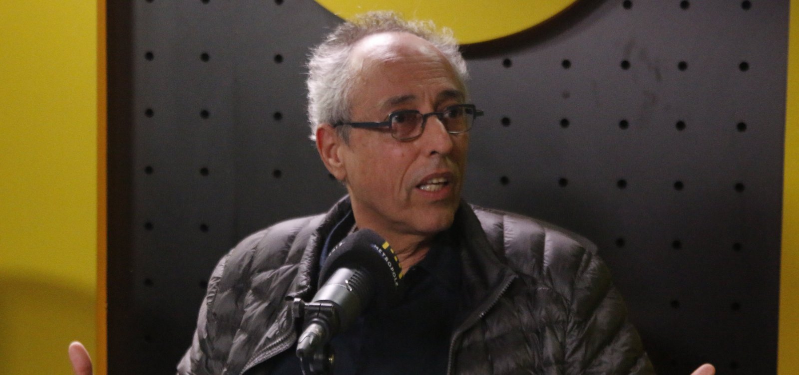 "Está faltando gestão política", diz Bob Fernandes sobre fraude no INSS