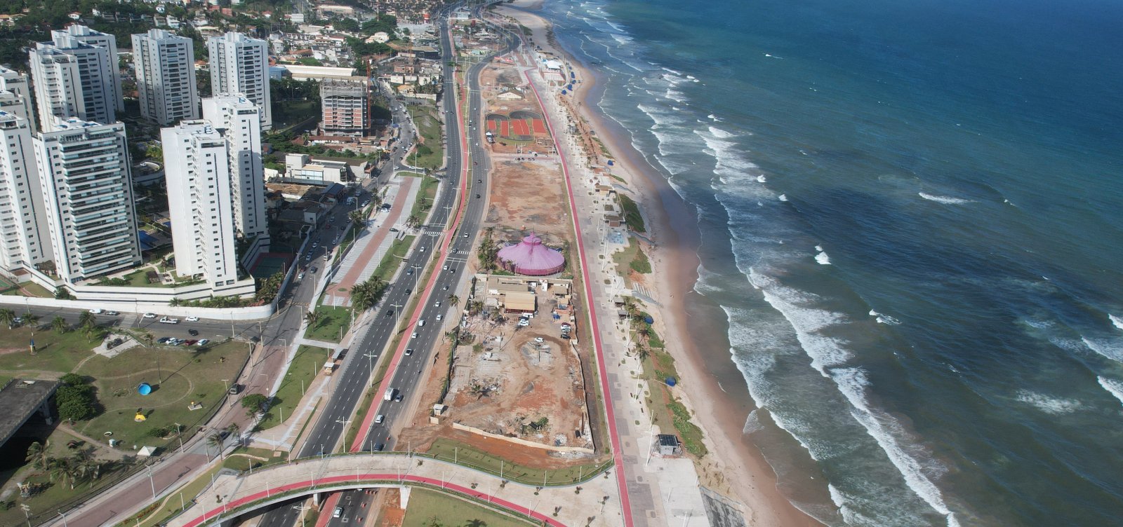 Prefeitura derrapa em nova tentativa de vender canteiro central da orla de Patamares