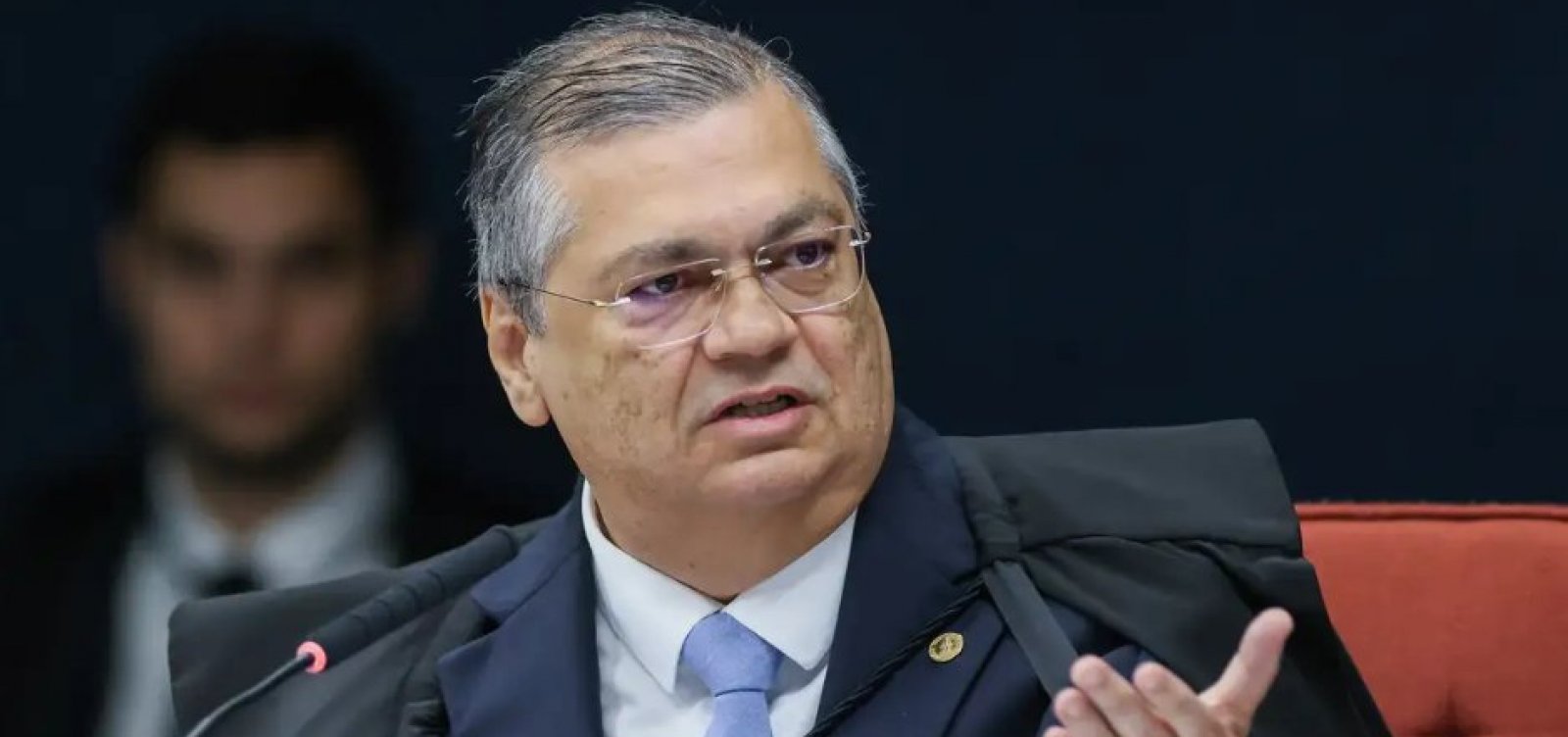 Dino dá prazo de cinco dias para deputado esclarecer fala sobre emendas