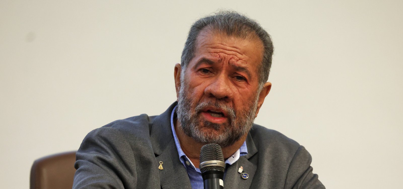 Em carta de demissão, Lupi reitera que não foi citado em investigações do INSS e diz esperar punição aos envolvidos