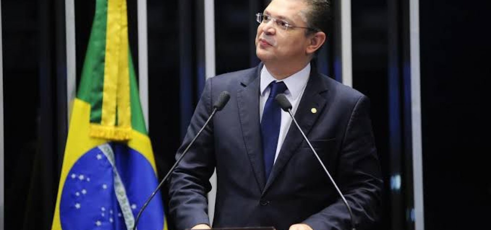 Líder do PL na Câmara pede saída de novo ministro da Previdência