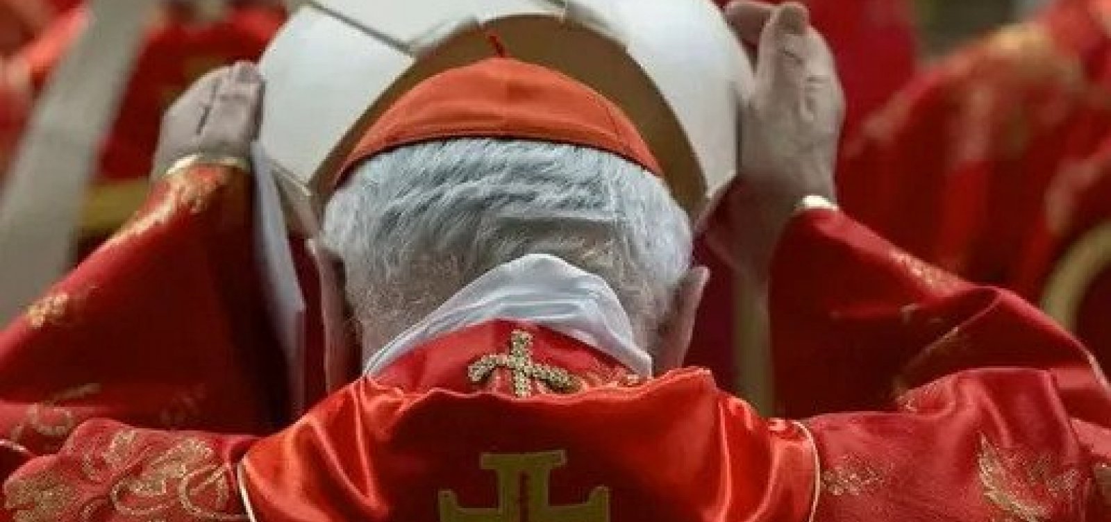 Cardeais discutem como manter relevância da Igreja
