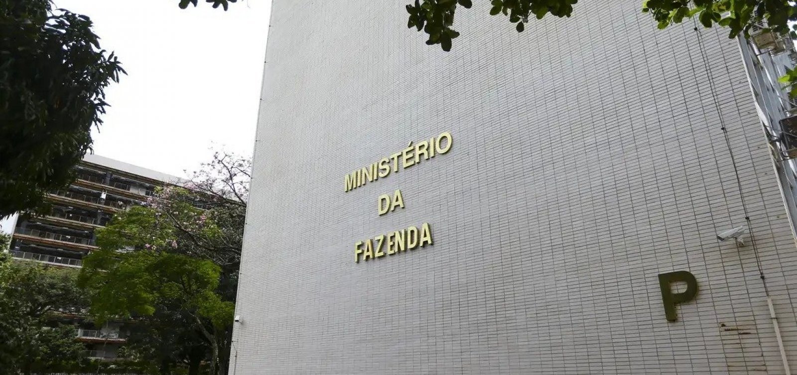 PAC e emendas podem bancar ressarcimento de vítimas de descontos ilegais do INSS, diz Fazenda