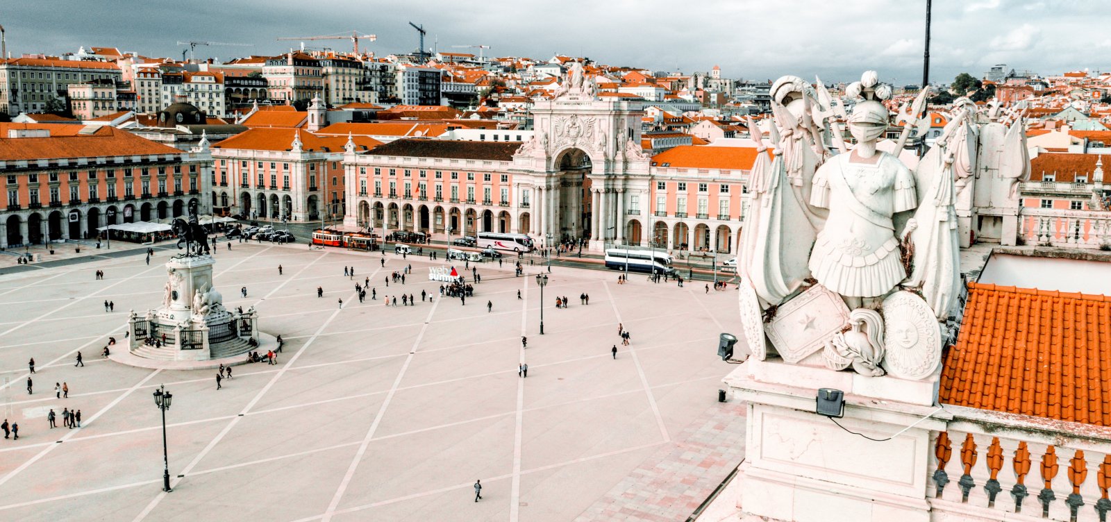 Itamaraty “acompanha de perto” medida de Portugal que pode afetar milhares de imigrantes irregulares