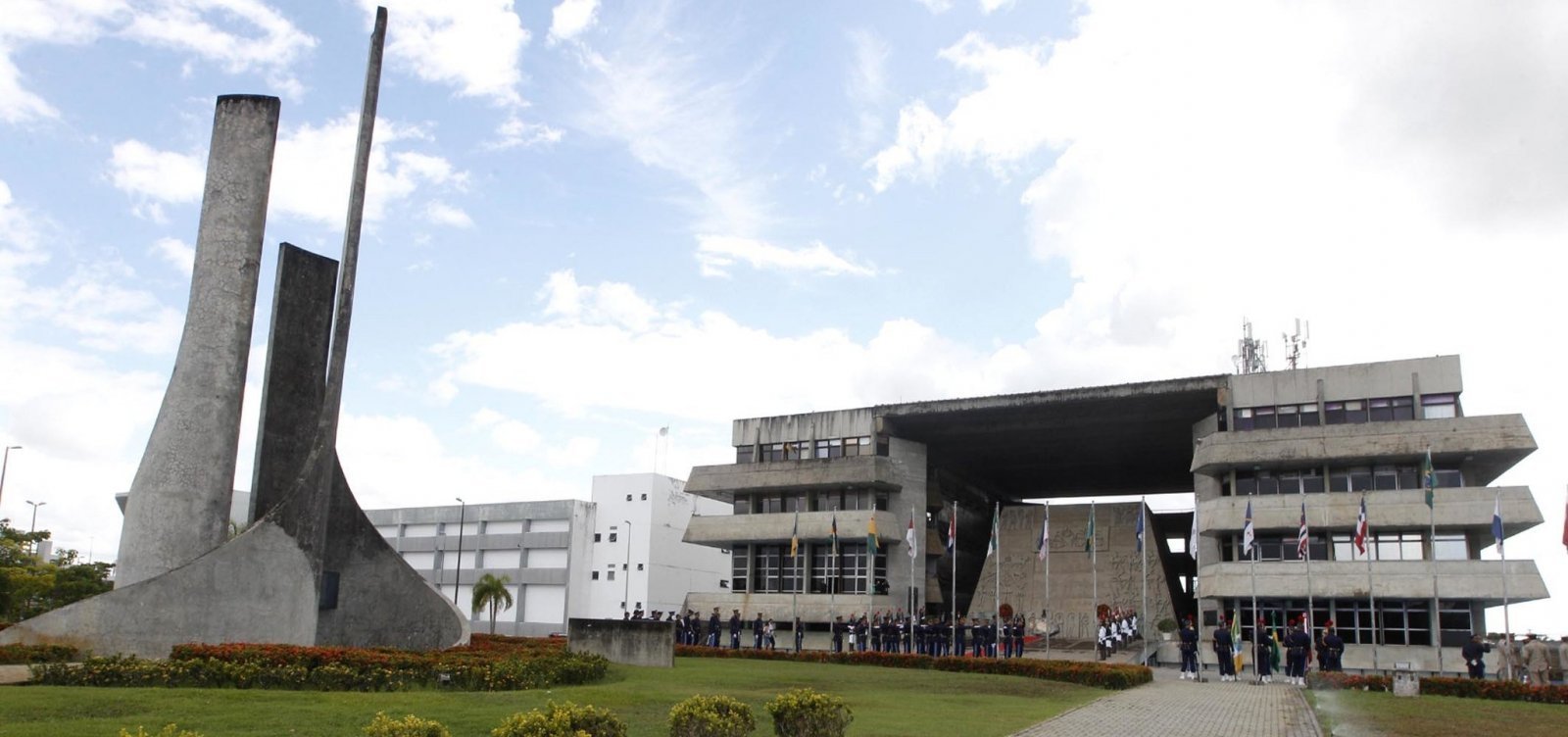 TCE detecta irregularidades em gastos com diárias e combustíveis na Alba