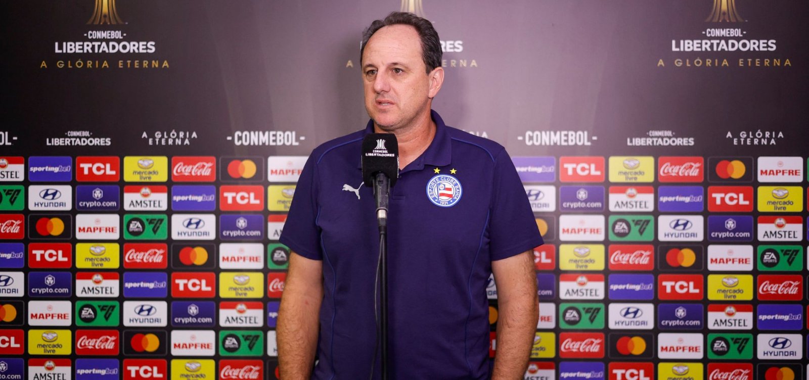 "O que mais fez mal a gente foi o gol", diz Ceni após derrota de virada do Bahia