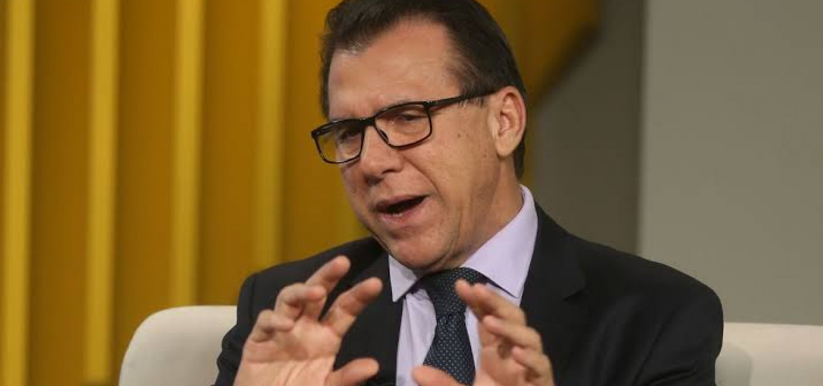 Ministro do Trabalho critica escala 6x1 e defende redução da jornada com debate responsável