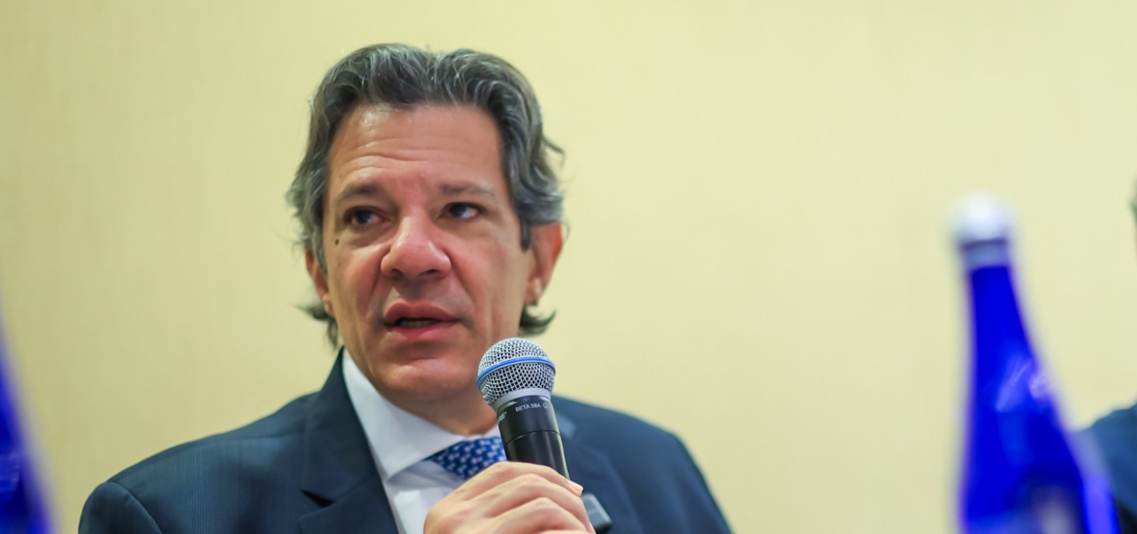 "É um escândalo mesmo. Enojou o país inteiro", diz Haddad sobre fraude no INSS