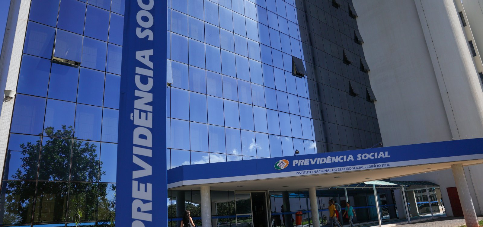 INSS: Investigação aponta envolvimento de call centers, consultorias e corretoras de seguros