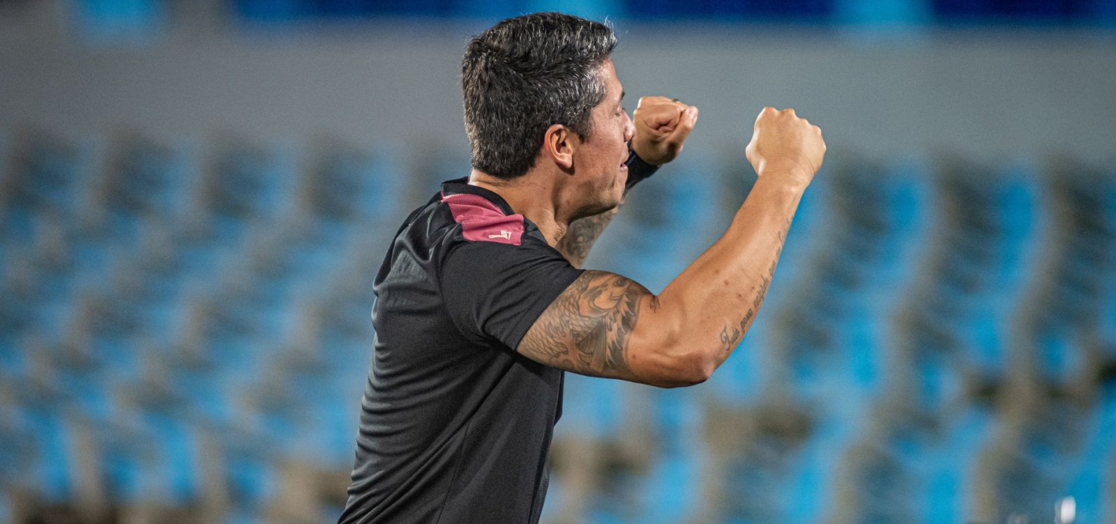 Carpini promete força-tarefa do Vitória por classificação na Sul-Americana