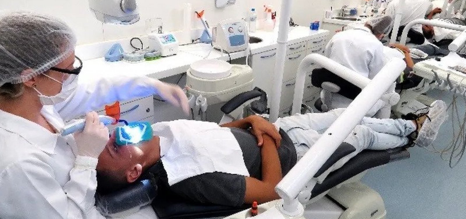 Atendimento odontológico para crianças e adolescentes é oferecido nesta quinta na Bahia