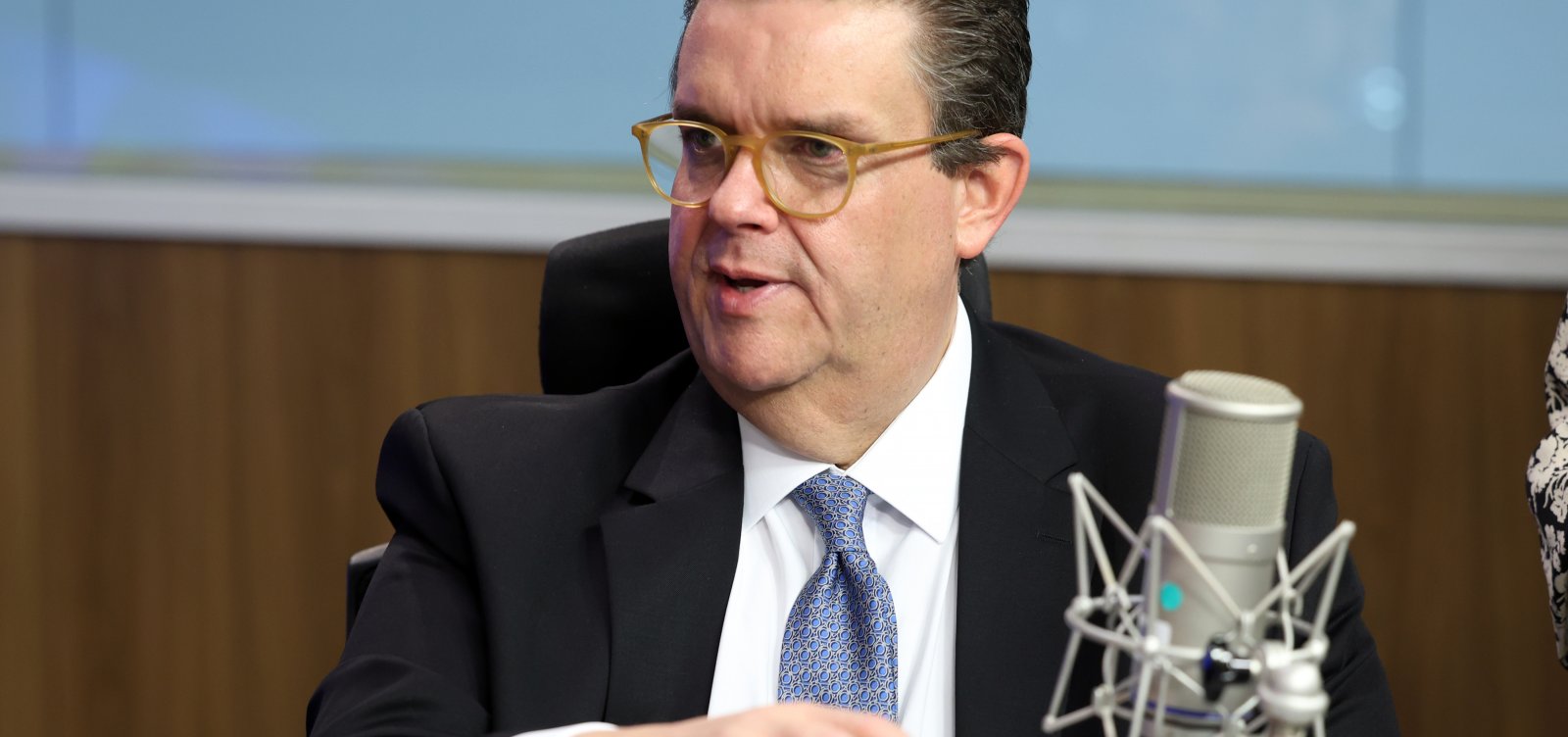 Ministro da Previdência presta esclarecimentos sobre fraudes no INSS no Senado