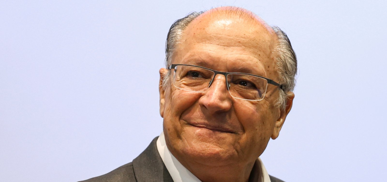 Alckmin viaja ao Vaticano nesta sexta-feira para cerimônia com o papa Leão XIV