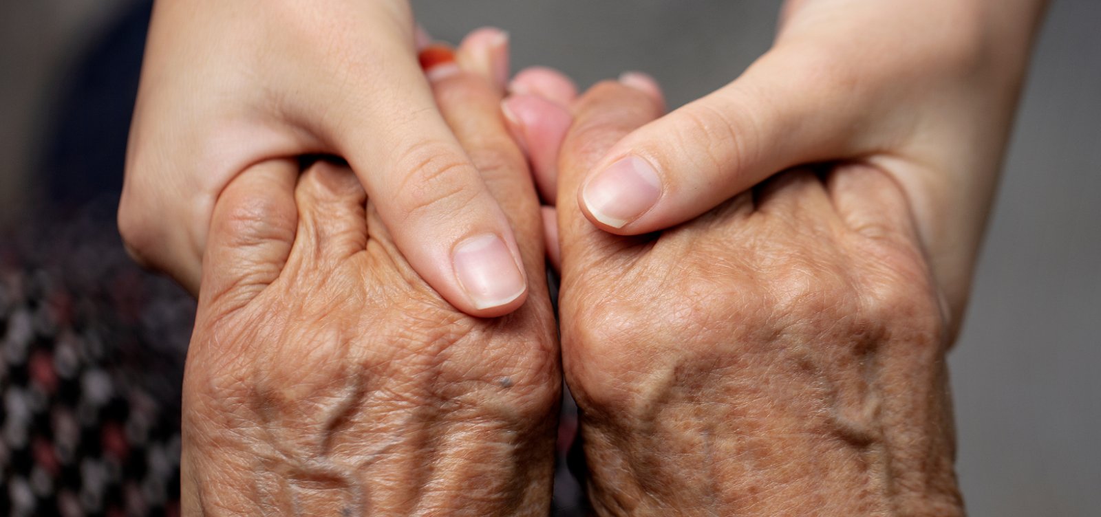 Brasil tem queda de mortes de idosos com 80 anos ou mais em 2023, diz IBGE