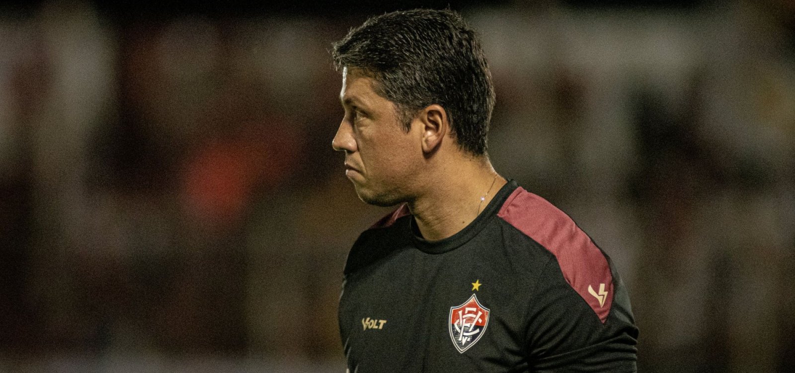 "Pagamos pela nossa incompetência", diz Carpini após derrota do Vitória no clássico Ba-Vi