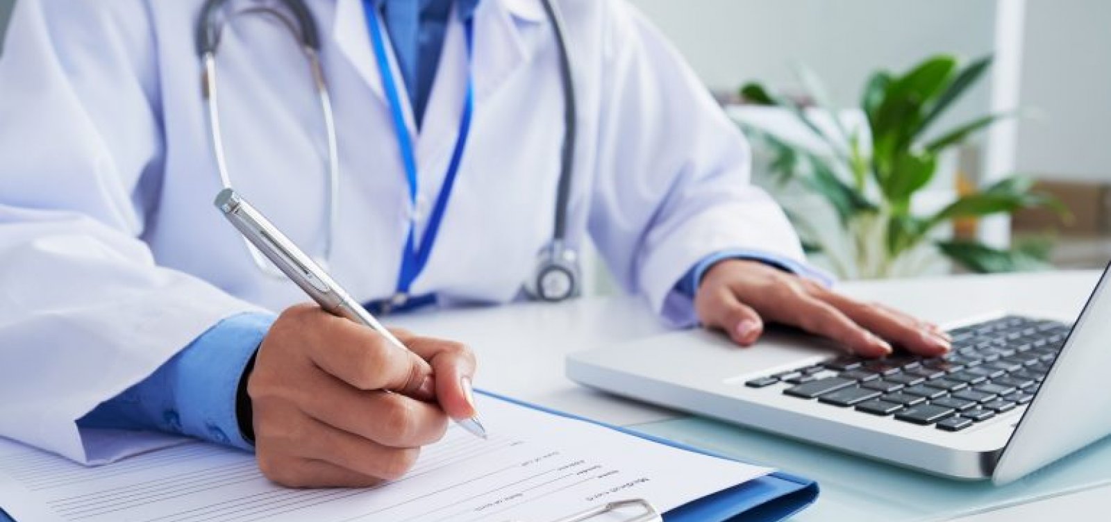 MEC proíbe cursos 100% EAD em Medicina, Direito e outras áreas da saúde
