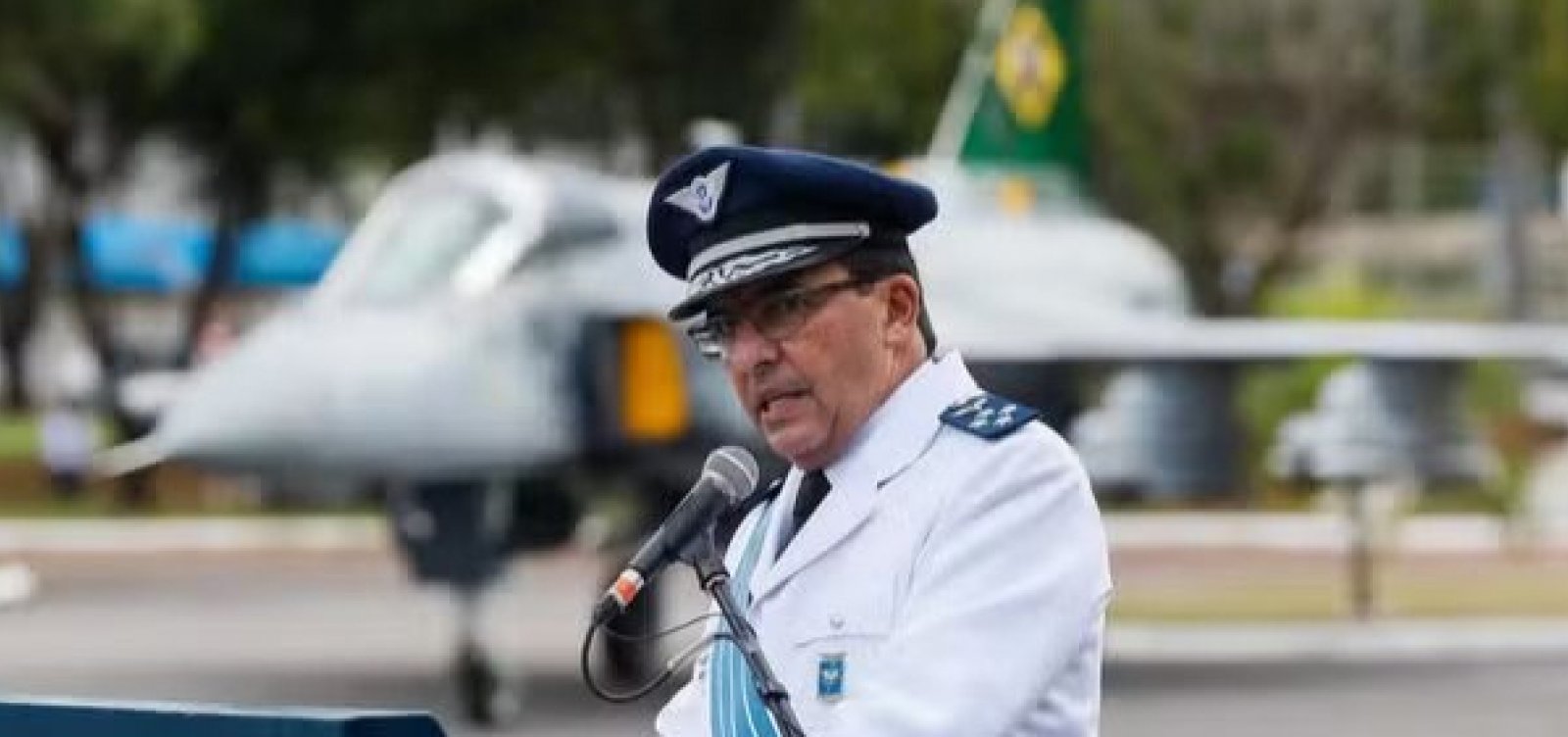 Ex-comandante da FAB confirma que Bolsonaro discutiu golpe