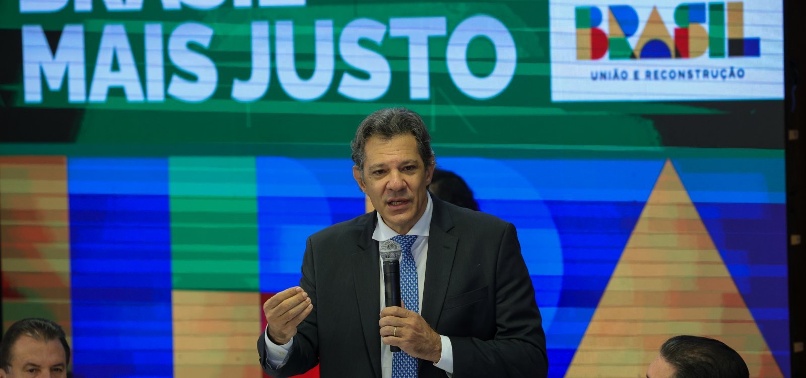 Alta do IOF: Haddad não descarta mexer no contingenciamento