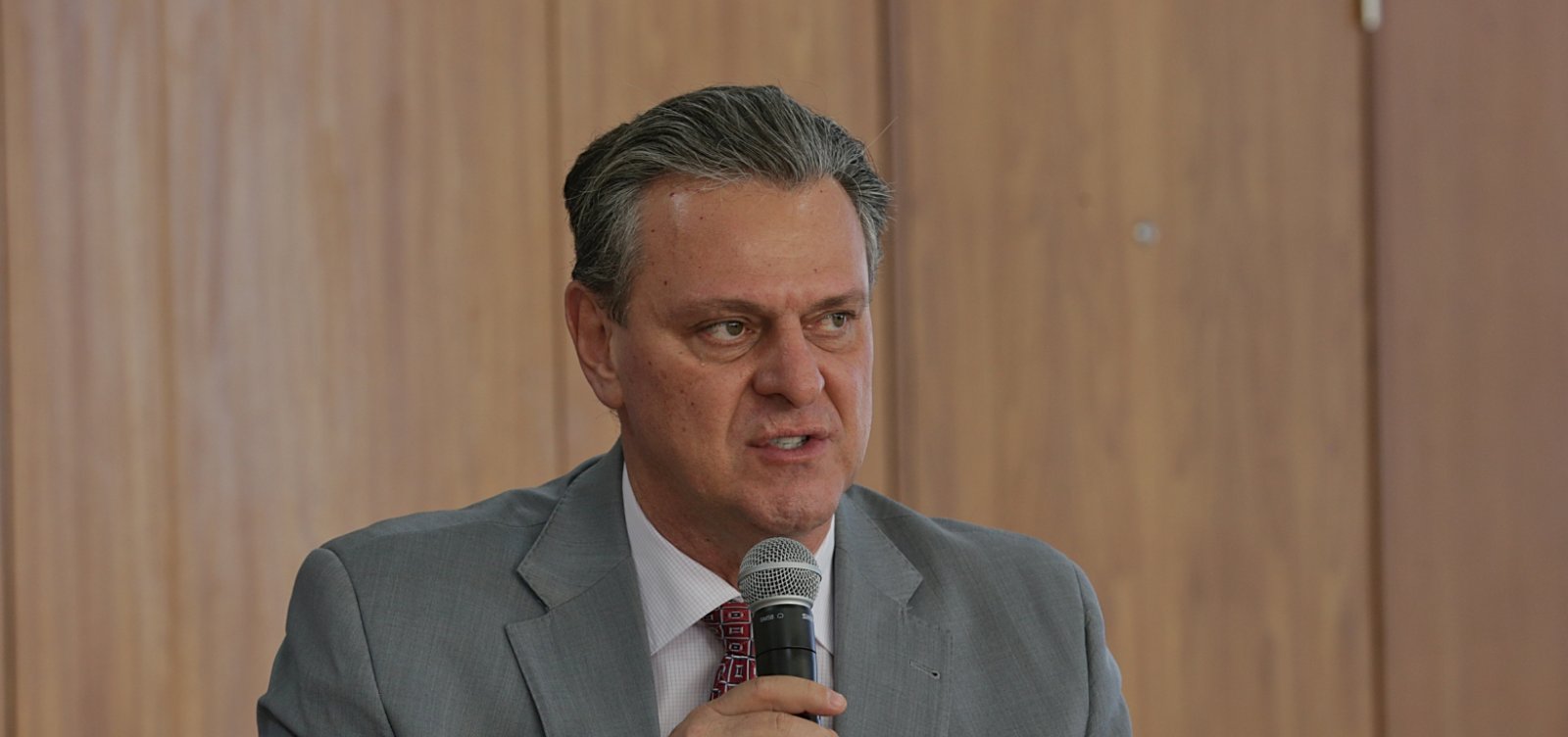 Gripe aviária: Caso no RS está provavelmente contido, diz Fávaro