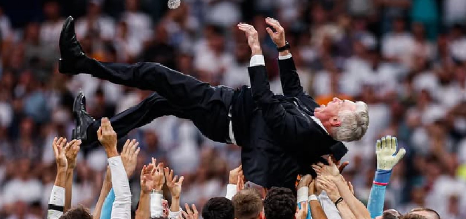 Sob aplausos, Carlo Ancelotti se despede do Real para assumir a Seleção Brasileira