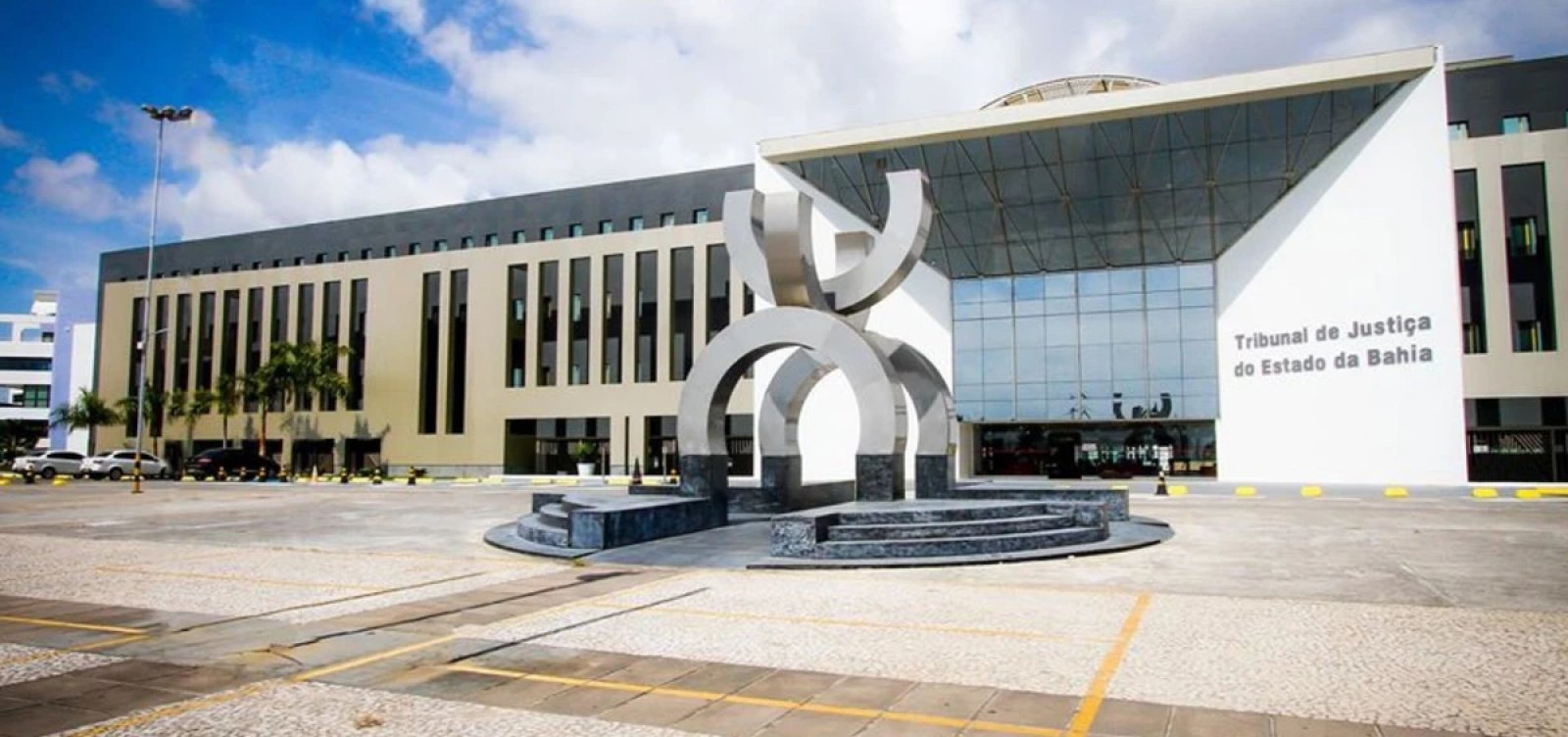 Servidores do Judiciário anunciam paralisação das atividades em protesto 