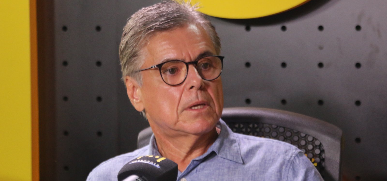 Jornalista relembra agressão de ACM em cobertura das eleições de 1986: "meu dia mais difícil"