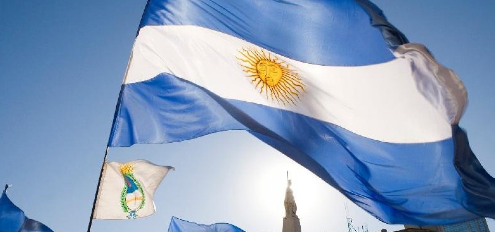 Argentina anuncia novas medidas sobre vacinas e confirma saída da OMS