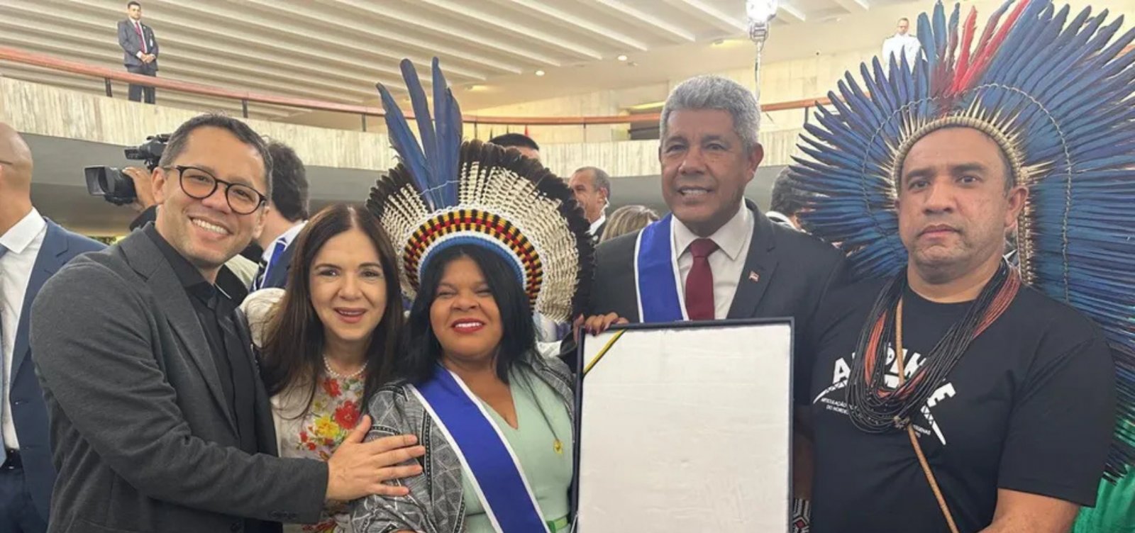 Jerônimo Rodrigues recebe maior honraria do Estado brasileiro em Brasília