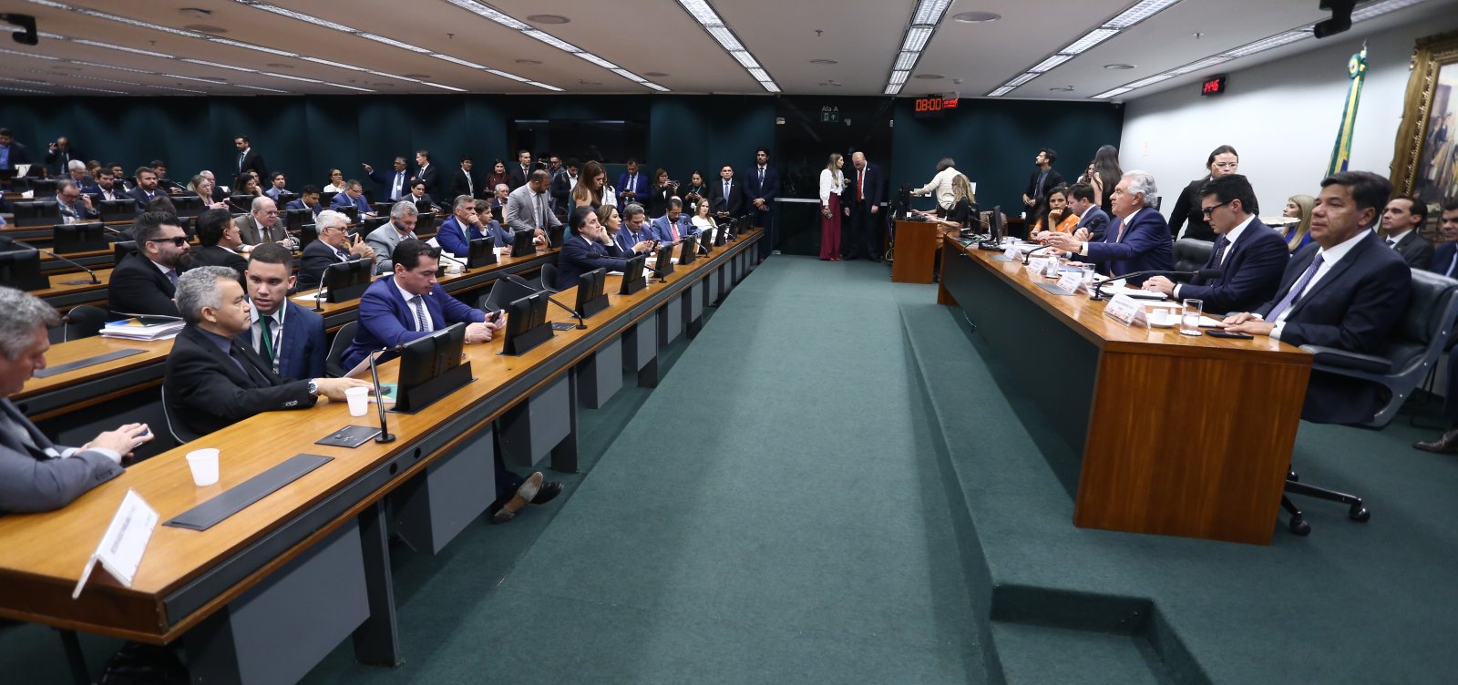 Caso INSS: comissão do Senado aprova convites para ouvir PF, AGU e CGU