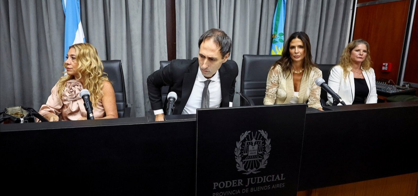 Julgamento sobre a morte de Maradona é anulado pela Justiça da Argentina